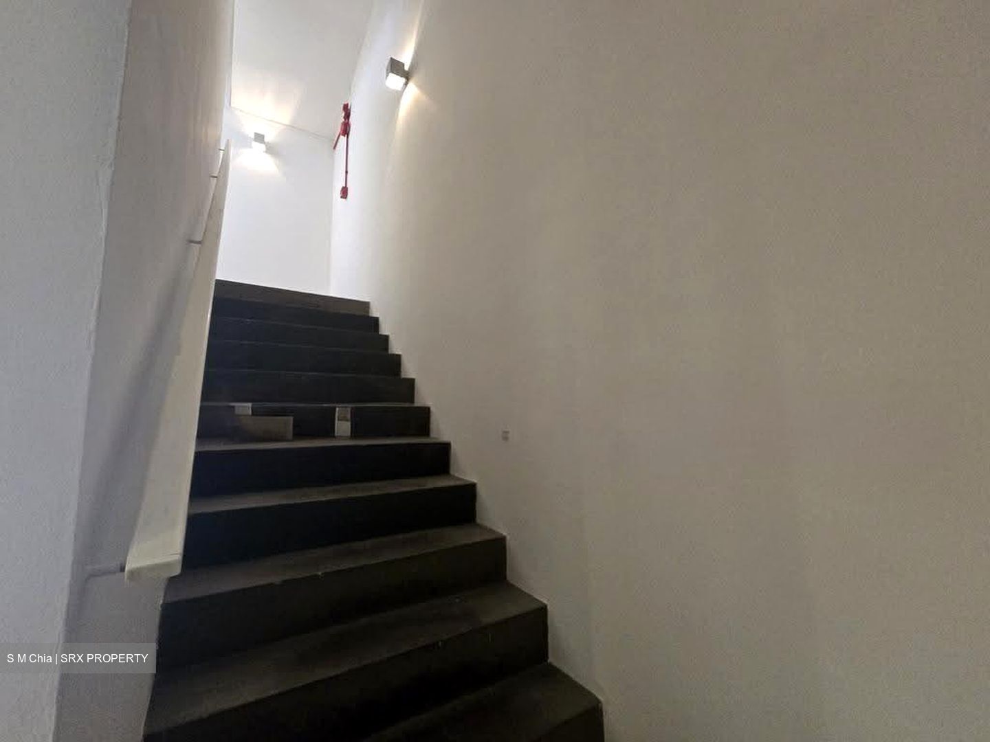 Mohamed Sultan Road (D9), Office #609505521